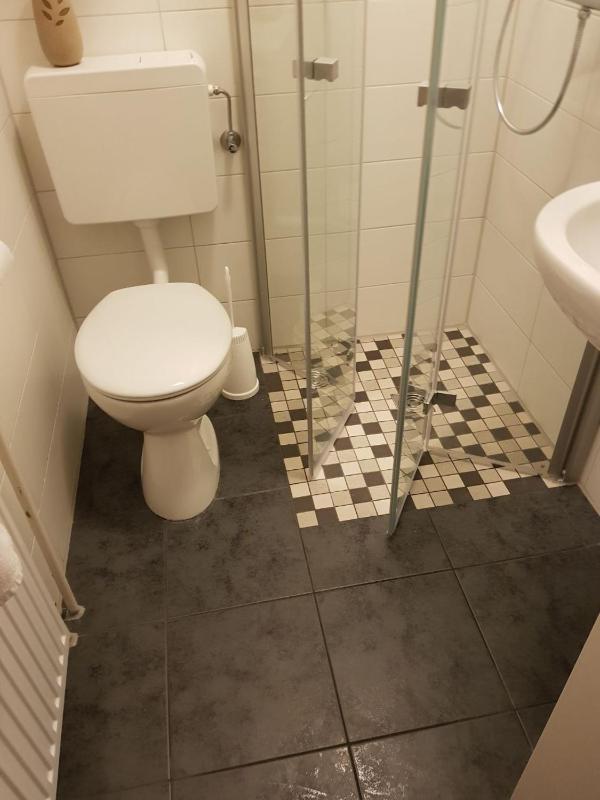 Double or Twin Room image 4