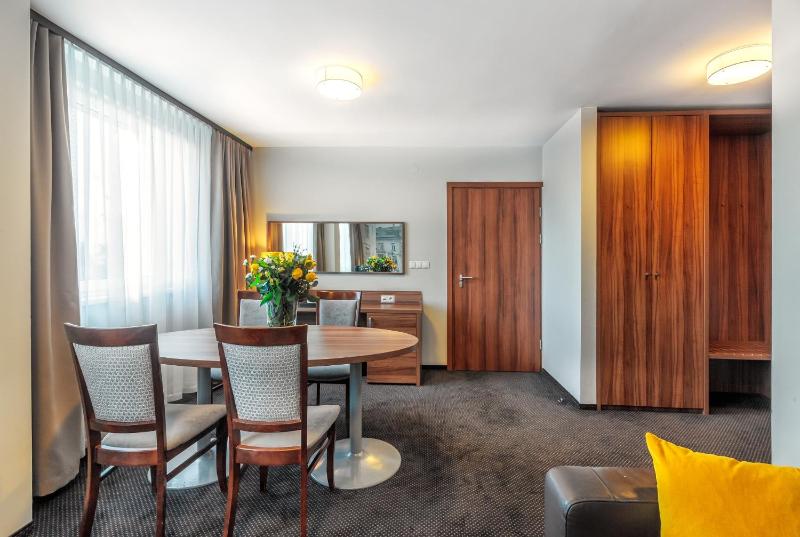 Apartment image 2