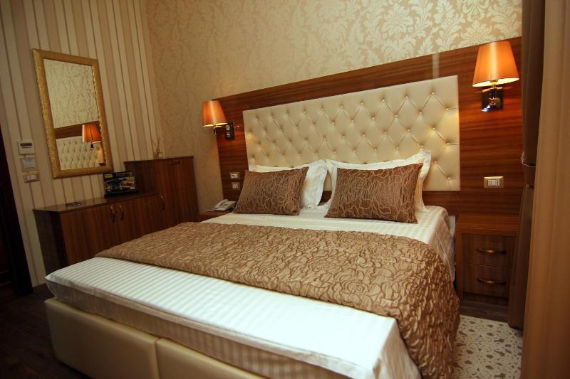 Double or Twin Room image 1