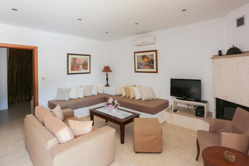 Skiathos Island Villas - image 14