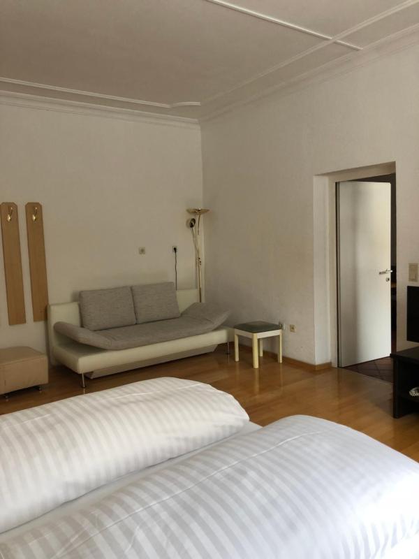 Superior Family Room image 4