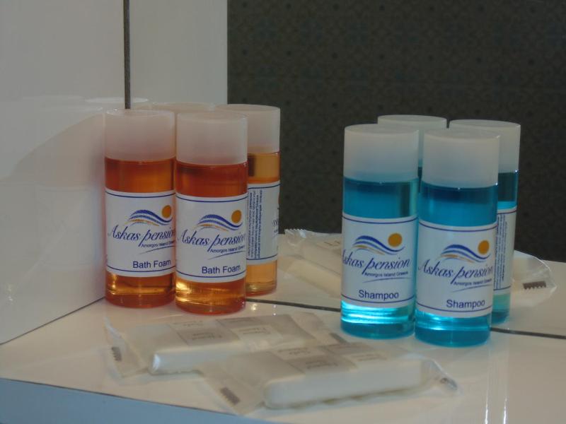 Quadruple Room with Sea View image 3