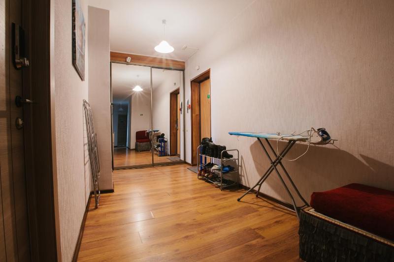 Budget Double Room with Shared Bathroom image 3