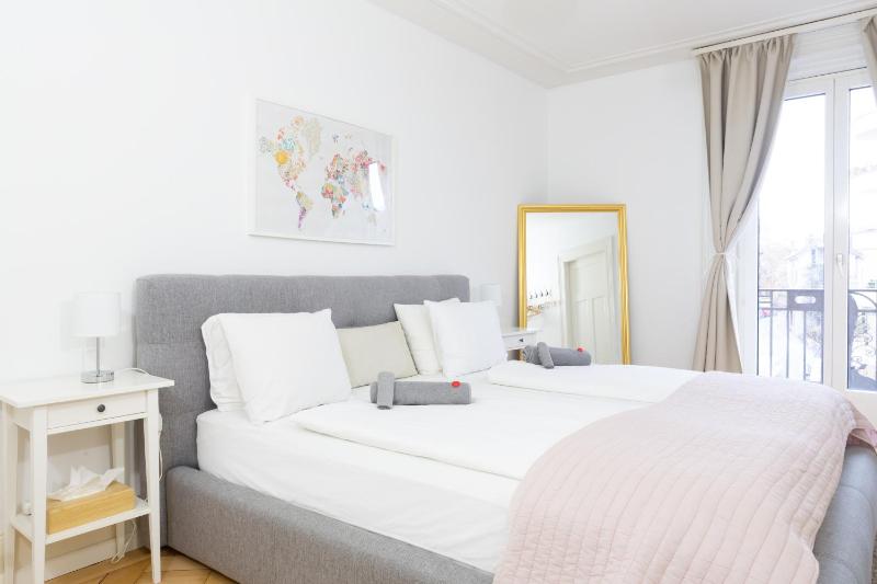 Central Bright & Cozy Apartments - image 16