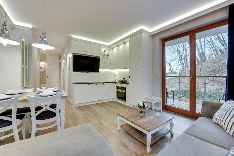 Aquarius - Premium Apartament na zamknietym spokojnym osiedlu w Sopocie by Lion Apartments - image 14