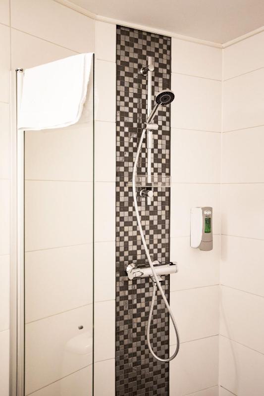 Business Double Room image 3