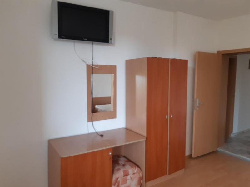 Quadruple Room with Terrace image 2