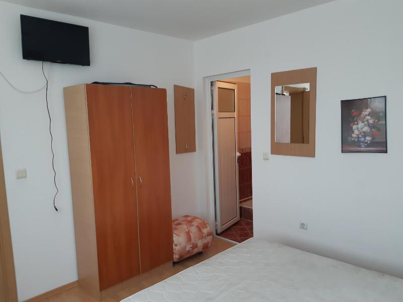 Triple Room with Balcony image 2
