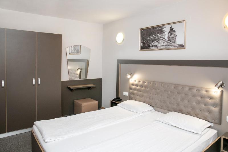 One-Bedroom Apartment image 1