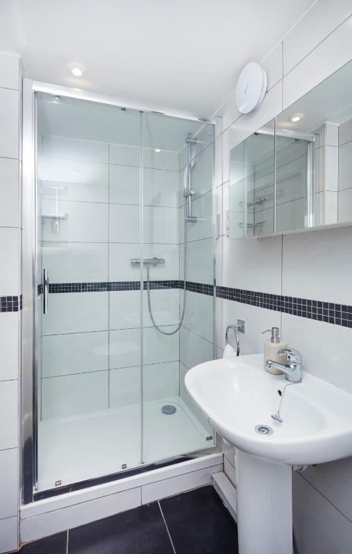Standard Double Room image 1