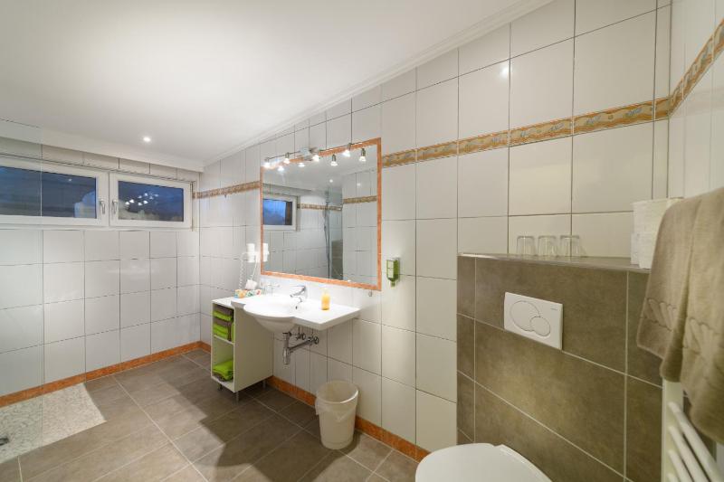 Two-Bedroom Apartment Lindenblüte image 3