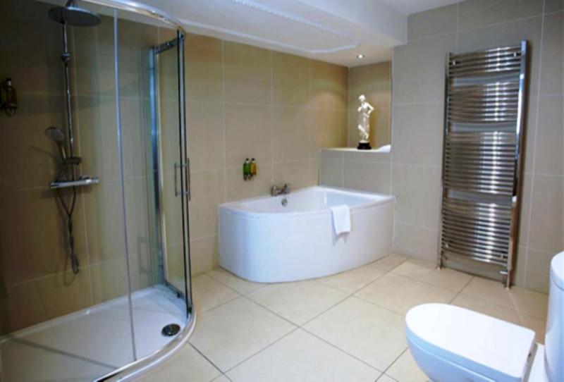 Premier Suite with Sea View image 1