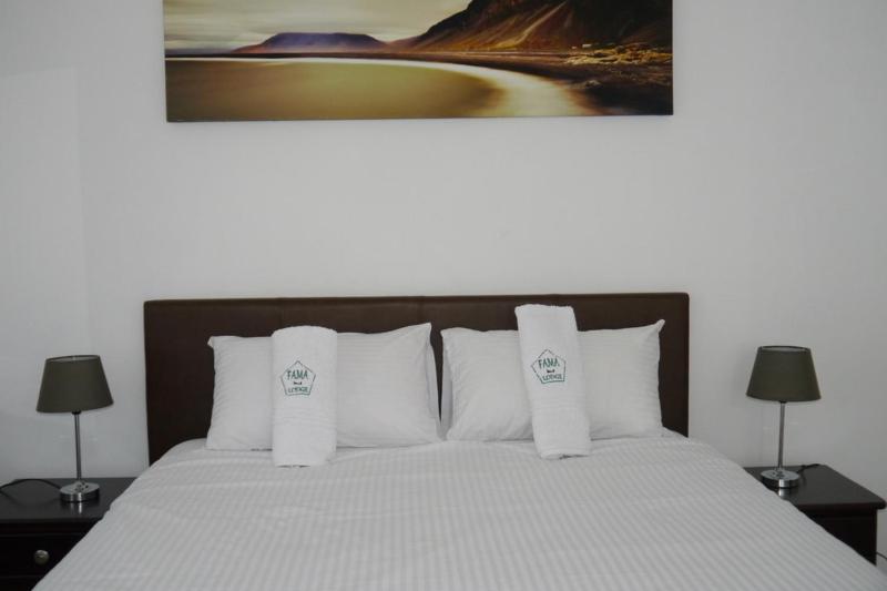 Comfort Triple Room with Shower image 1