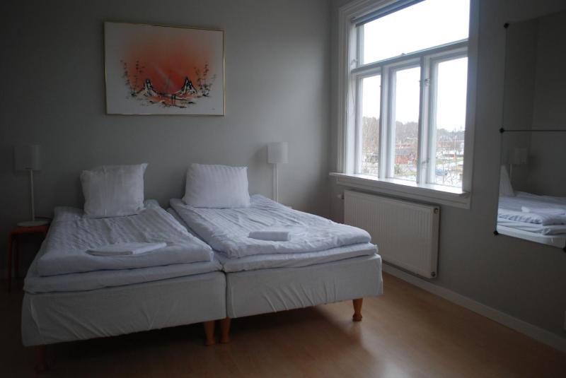 Double Room image 4