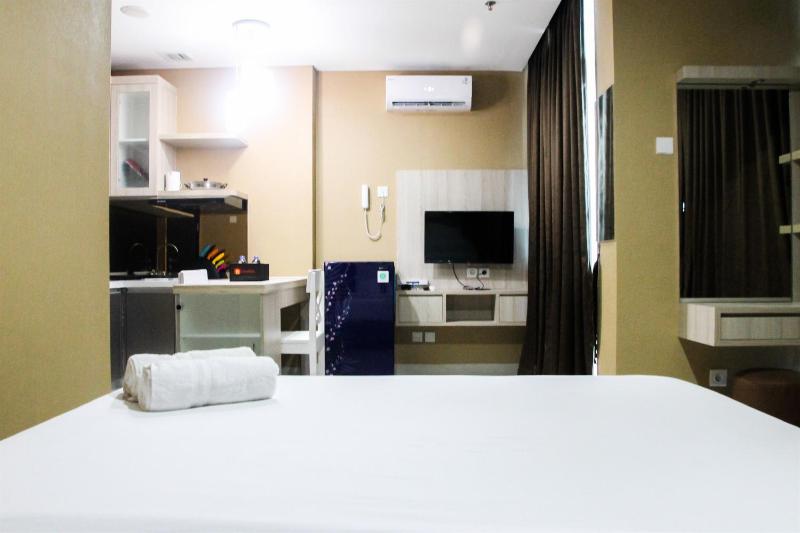 Simply Studio Room Brooklyn Alam Sutera Apartment By Travelio - image 6
