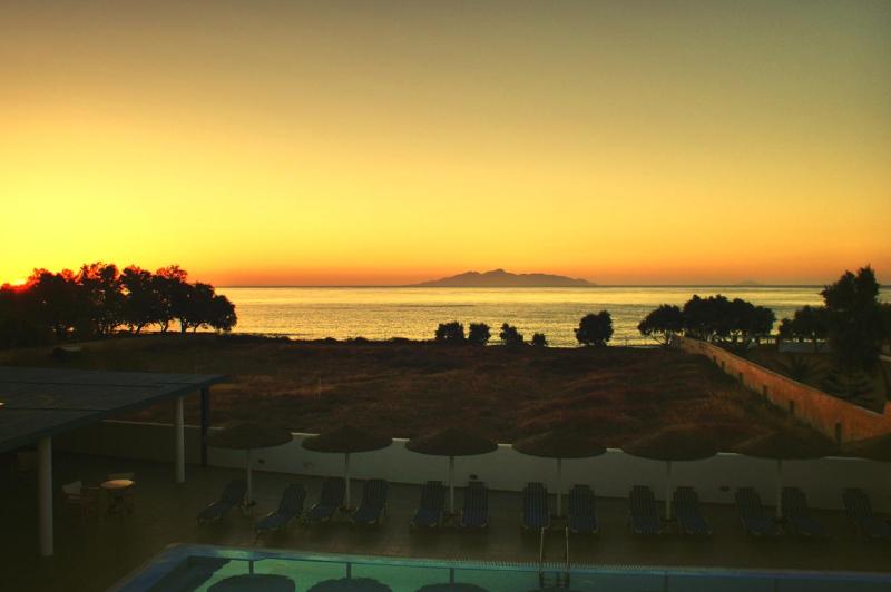 Double or Twin Room with Sea View image 2