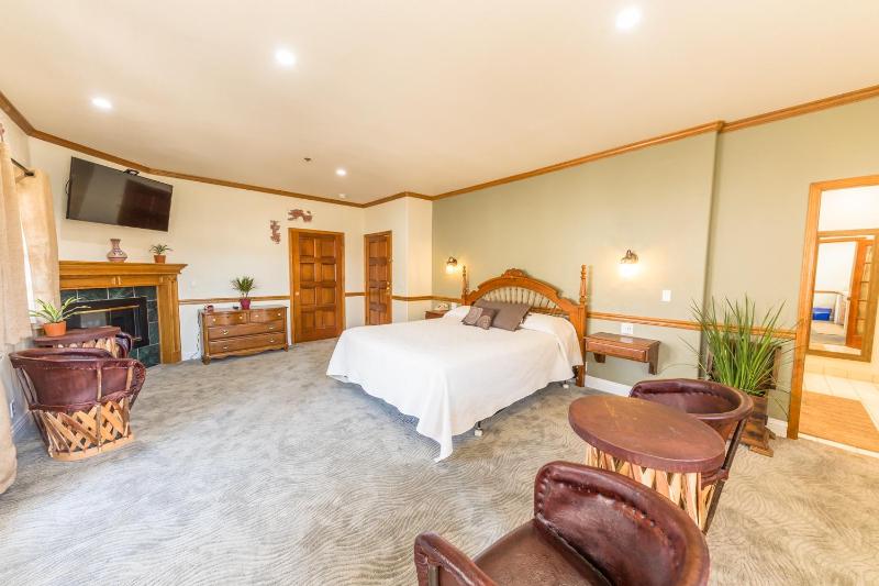 King Suite image 2