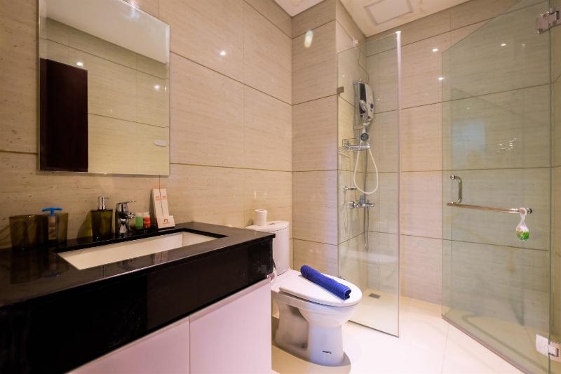Well Furnished 1BR Brooklyn Alam Sutera Apartment By Travelio - image 13