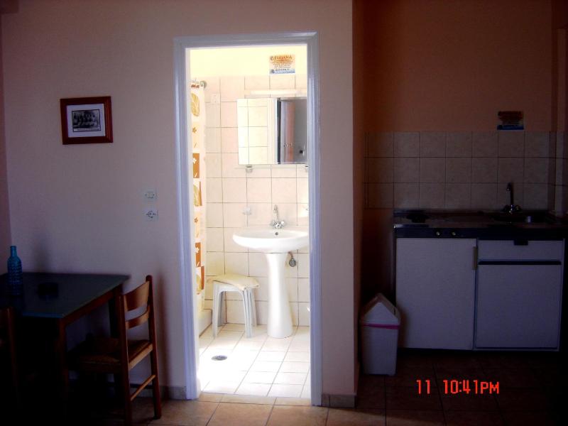 One-Bedroom Apartment (4 Adults) image 1
