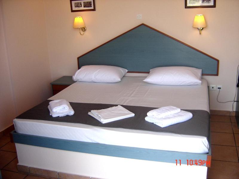 One-Bedroom Apartment (5 Adults) image 3