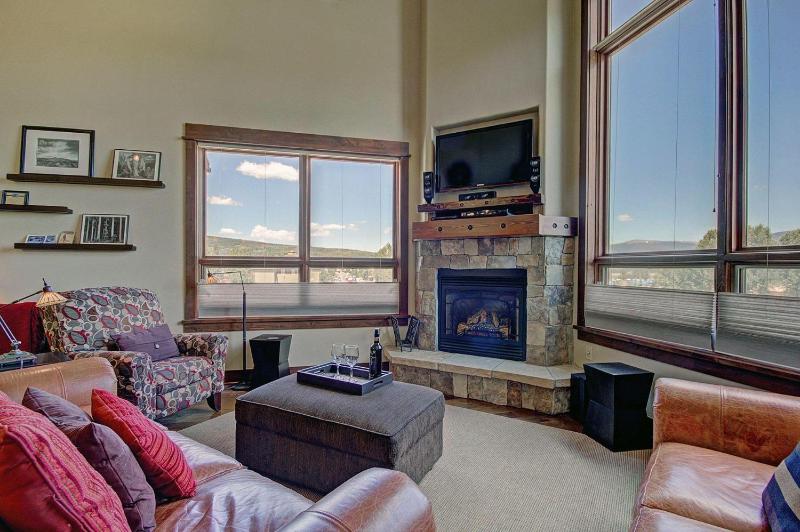 Three-Bedroom Apartment image 1