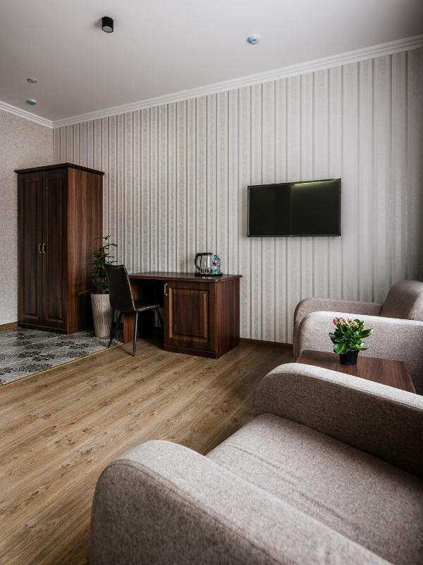 Junior Suite image 2