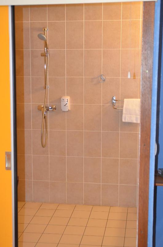 Twin Room image 1