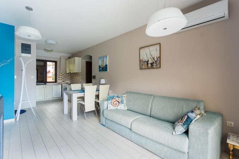 Superior Apartment image 3