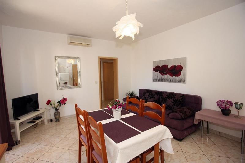 Apartments Mara - image 30