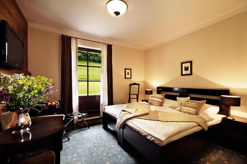 Double or Twin Room with Terrace image 1