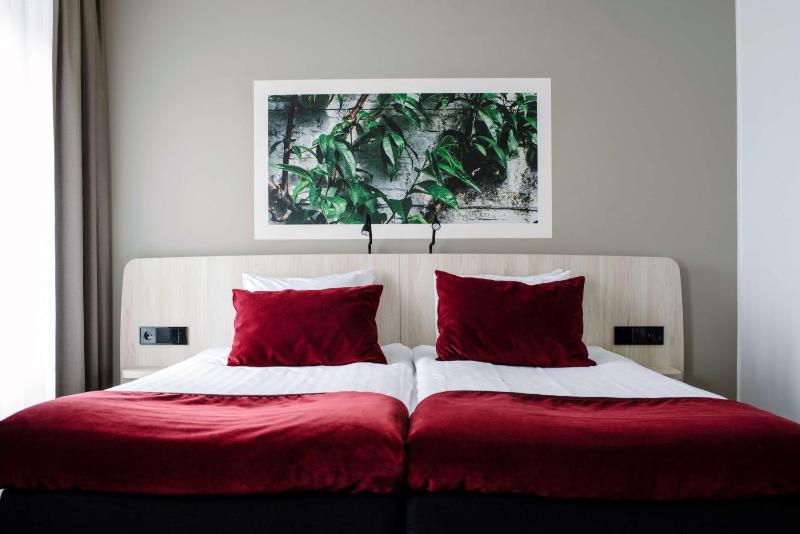 Standard Double Room image 1