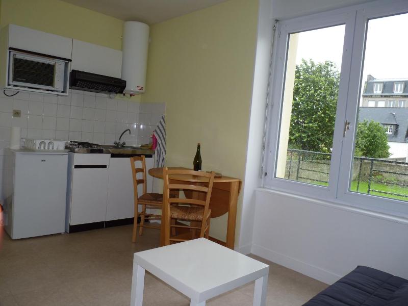 Studio (2 Adults) image 4
