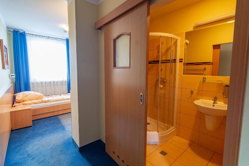 Single Room with Private Bathroom image 3
