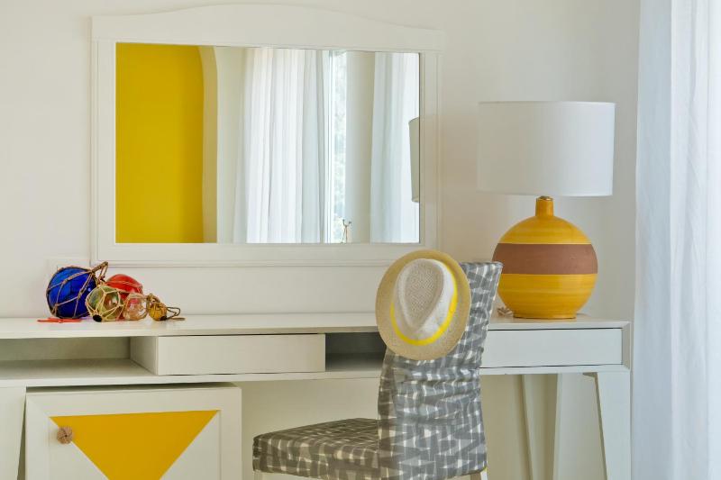 Junior Suite with Sea View and two Balconies image 1