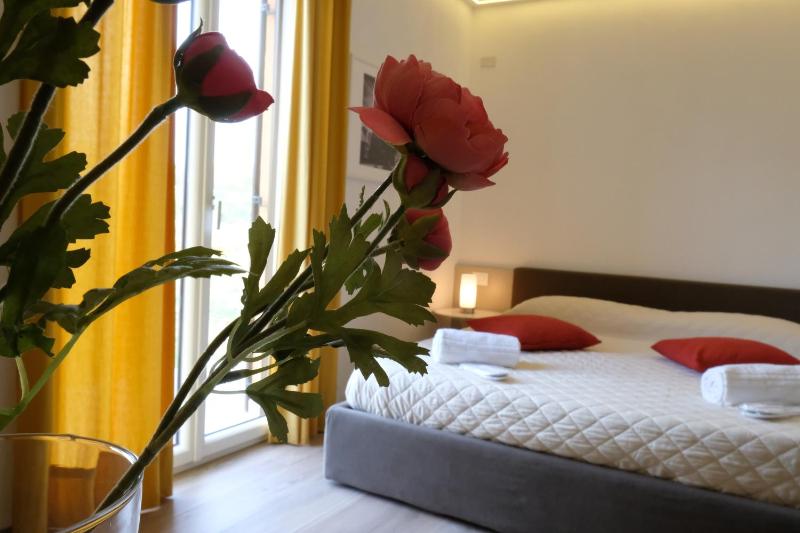 Double Room with Garden View image 4