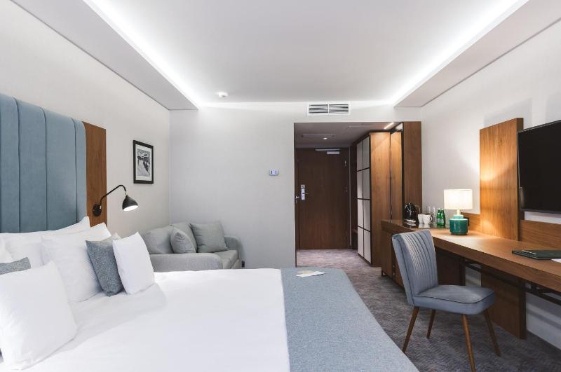 Double Room with Balcony with 1 or 2 beds  image 1