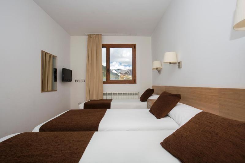 Triple Room image 4