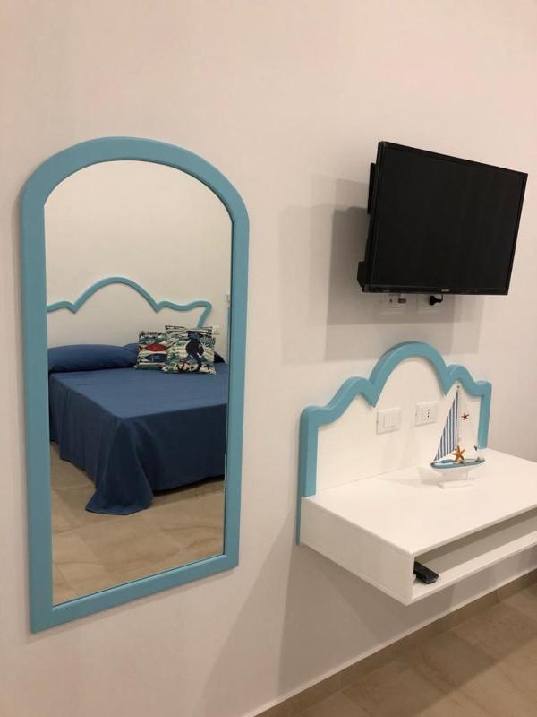 EXCLUSIVE HOME - image 8