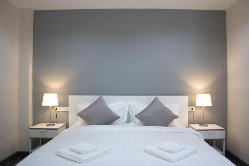 Standard Double Room - 07:00-16:00 (6 hours) image 1