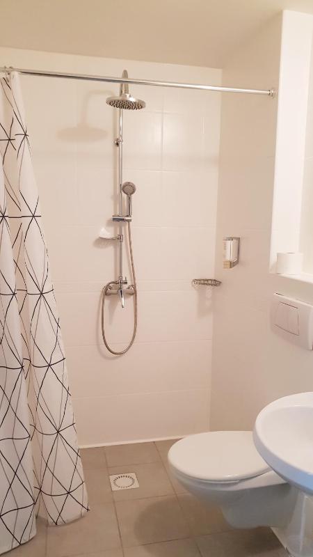 Single Room image 2