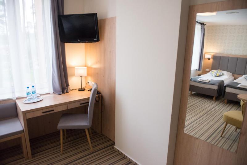 Superior Twin Room image 1
