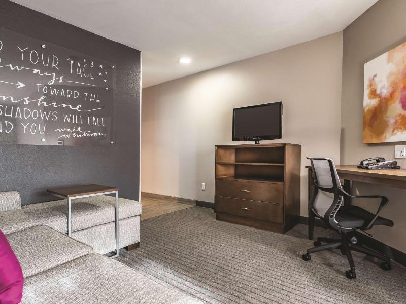 Executive King Room - Mobility Access/Non-Smoking image 1