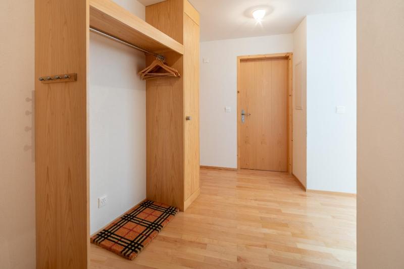 One-Bedroom Apartment image 4