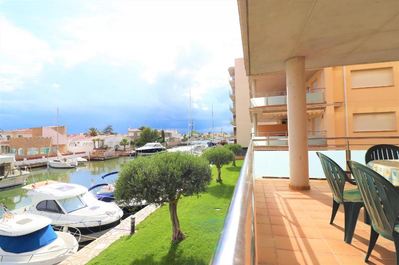 Apartment with Terrace image 2
