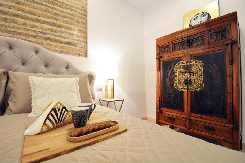 One-Bedroom Apartment image 3