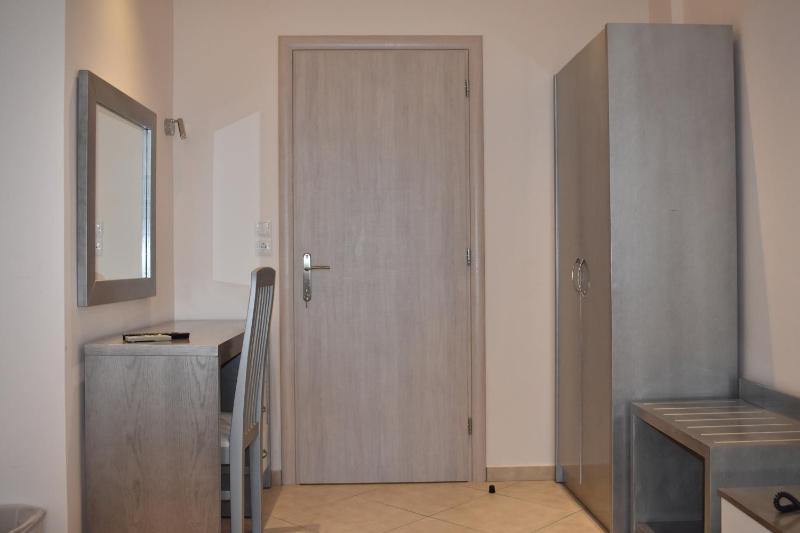 Family Room with Side Sea View image 3