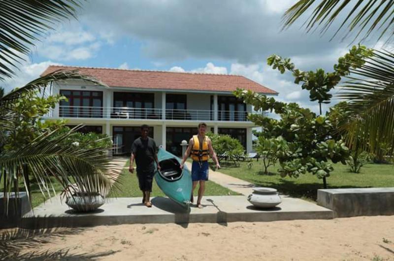 Villa Nilaveli Beachfront - image 27