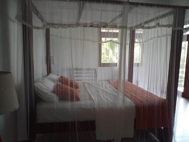 Villa Nilaveli Beachfront - image 7