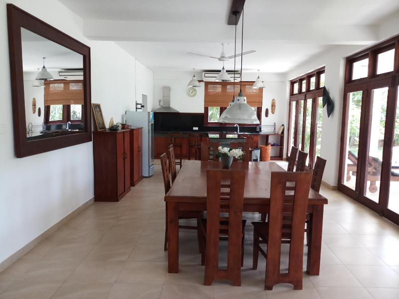 Villa Nilaveli Beachfront - image 14