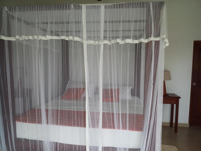 Villa Nilaveli Beachfront - image 4